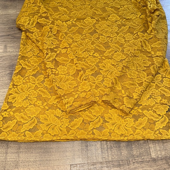 LUCKY & BLESSED Mustard Lace Long Sleeve Blouse - Picture 3 of 4